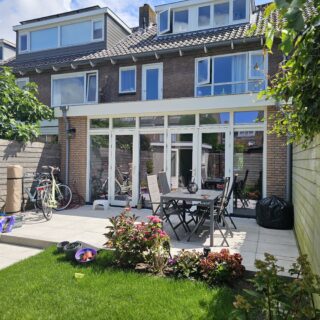 Achteraanbouw en woonkamer renovatie - Daad Bouw